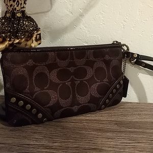 Coach wristlet ❗️SALE❗️